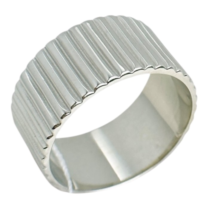 Срібна каблучка   Артикул  р1435