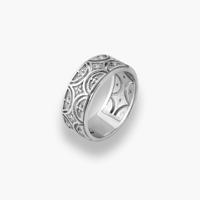 Срібна каблучка з фіанітами. Розмір 18 . Артикул  ЛК-0186р