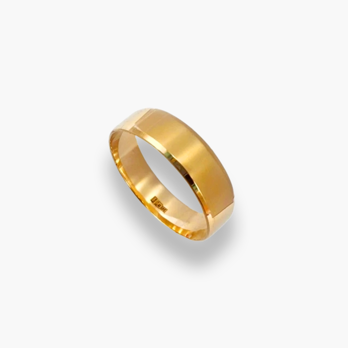 Золота обручка Американка  з фаскою Розмір 15 Артикул  5026