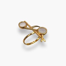 Золота каблучка "Геометрія" з білим перламутром .5 Артикул 369659