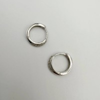 Срібні сережки кільця з фіанітами . Артикул  CZ 72075